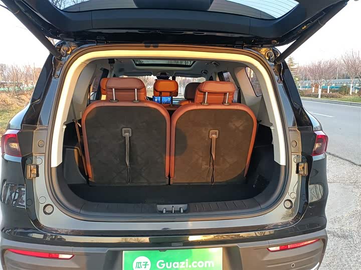 Geely Okavango 2022 2022款 1.8TD 自动尊贵型 7座