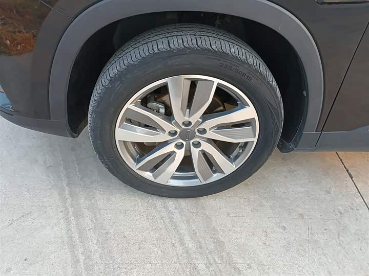 Geely Okavango 2022 2022款 1.8TD 自动尊贵型 7座