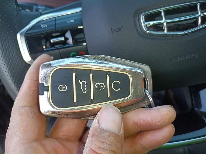 Geely Okavango 2022 2022款 1.8TD 自动尊贵型 7座