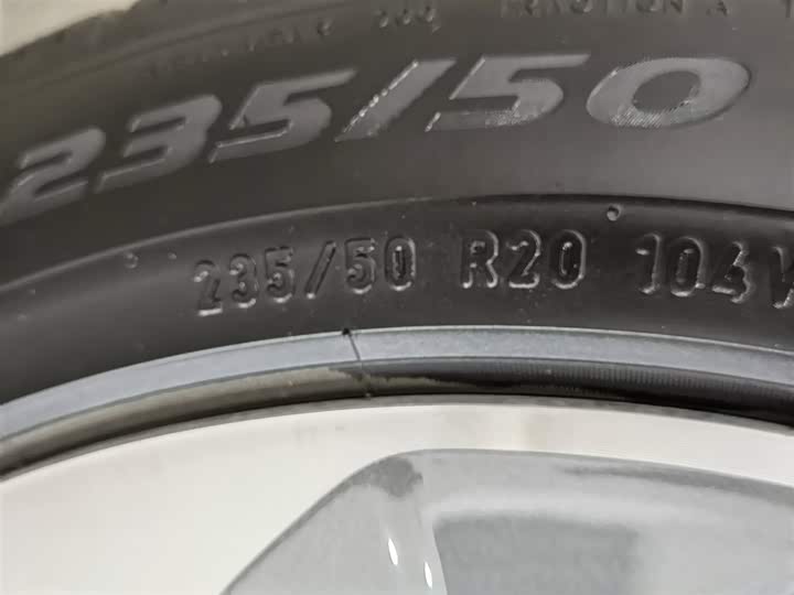 Land Rover Discovery Sport Hybrid 2022 2022款 改款 P300e 插电式电动混合版