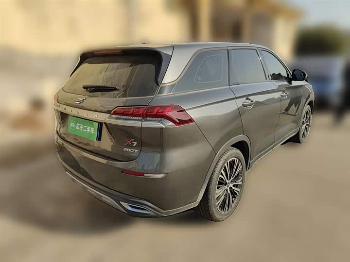 Changan Oshan X7 2021 2021款 1.5T 自动豪华型