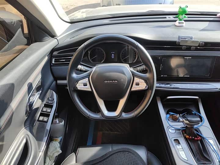 Changan Oshan X7 2021 2021款 1.5T 自动豪华型