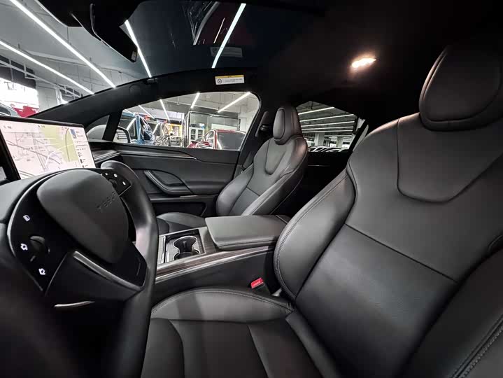 Tesla Model X 2023 2023款 双电机全轮驱动版