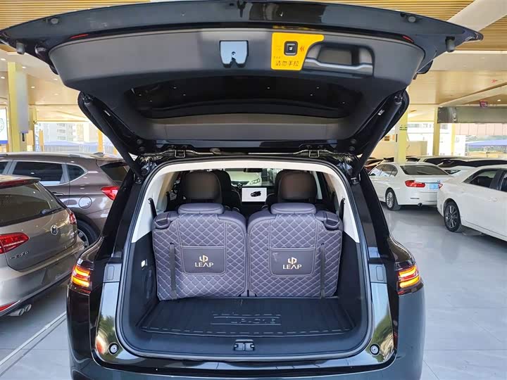 Leapmotor C16 2024 2024款 纯电 520尊享版