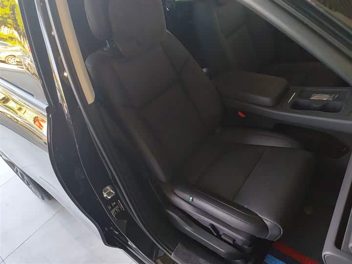 Leapmotor C16 2024 2024款 纯电 520尊享版