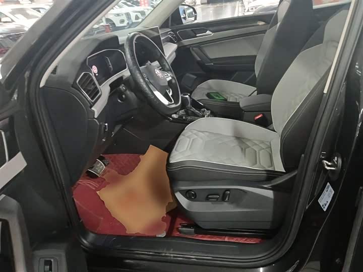 Volkswagen Tayron 2025 2025款 众享款 330TSI