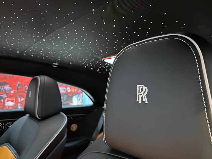 Rolls-Royce Spectre 2024 2024款 标准型