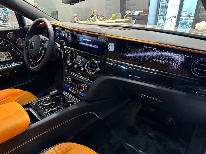 Rolls-Royce Spectre 2024 2024款 标准型