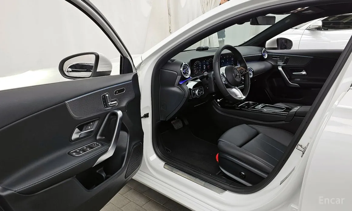 Mercedes-Benz A-Class 2019 A220 Hatchback