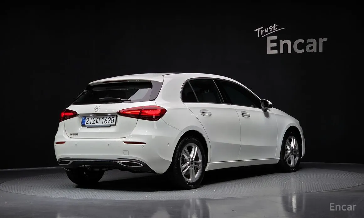 Mercedes-Benz A-Class 2019 A220 Hatchback