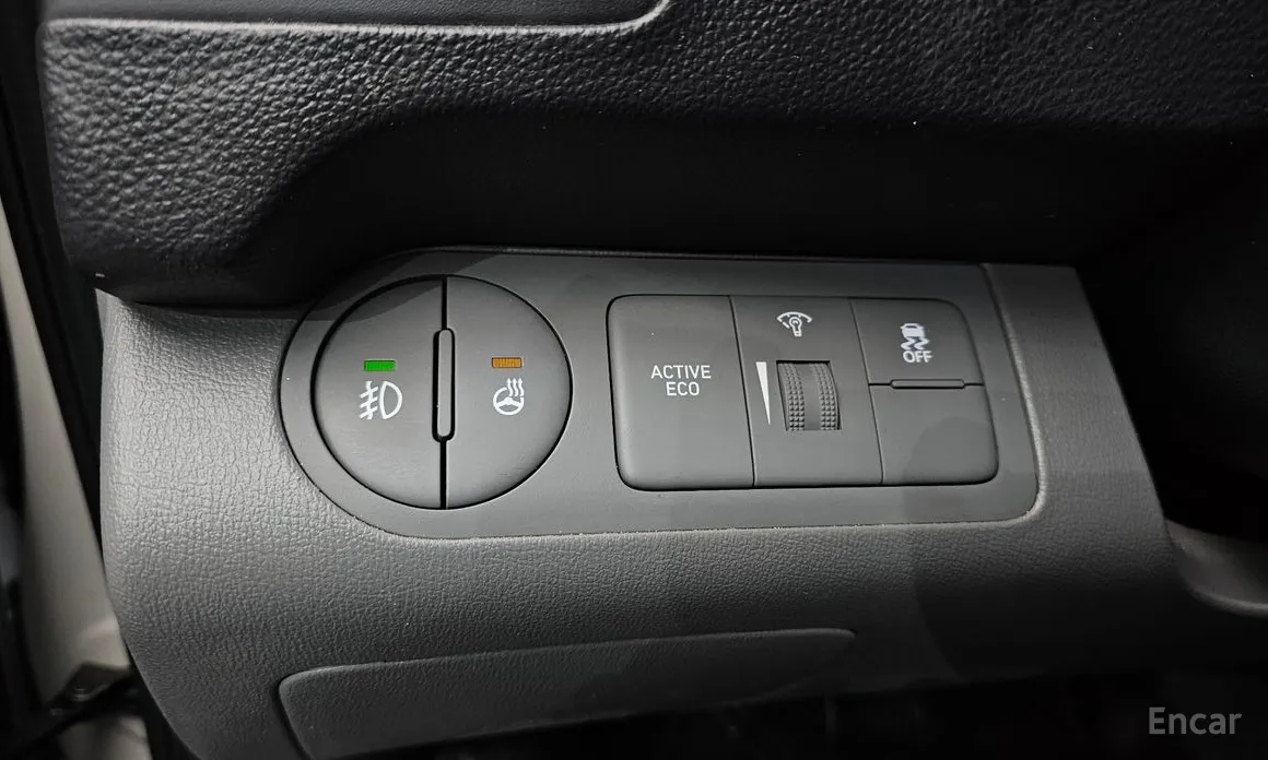 Hyundai Starex 2017 Van 3-Seater