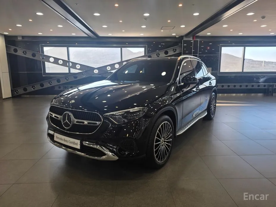 Mercedes-Benz GLC-Class 2023 GLC 300 4MATIC Avantgarde