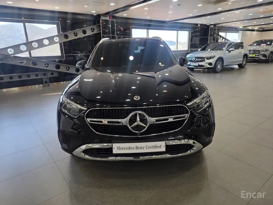 Mercedes-Benz GLC-Class 2023 GLC 300 4MATIC Avantgarde