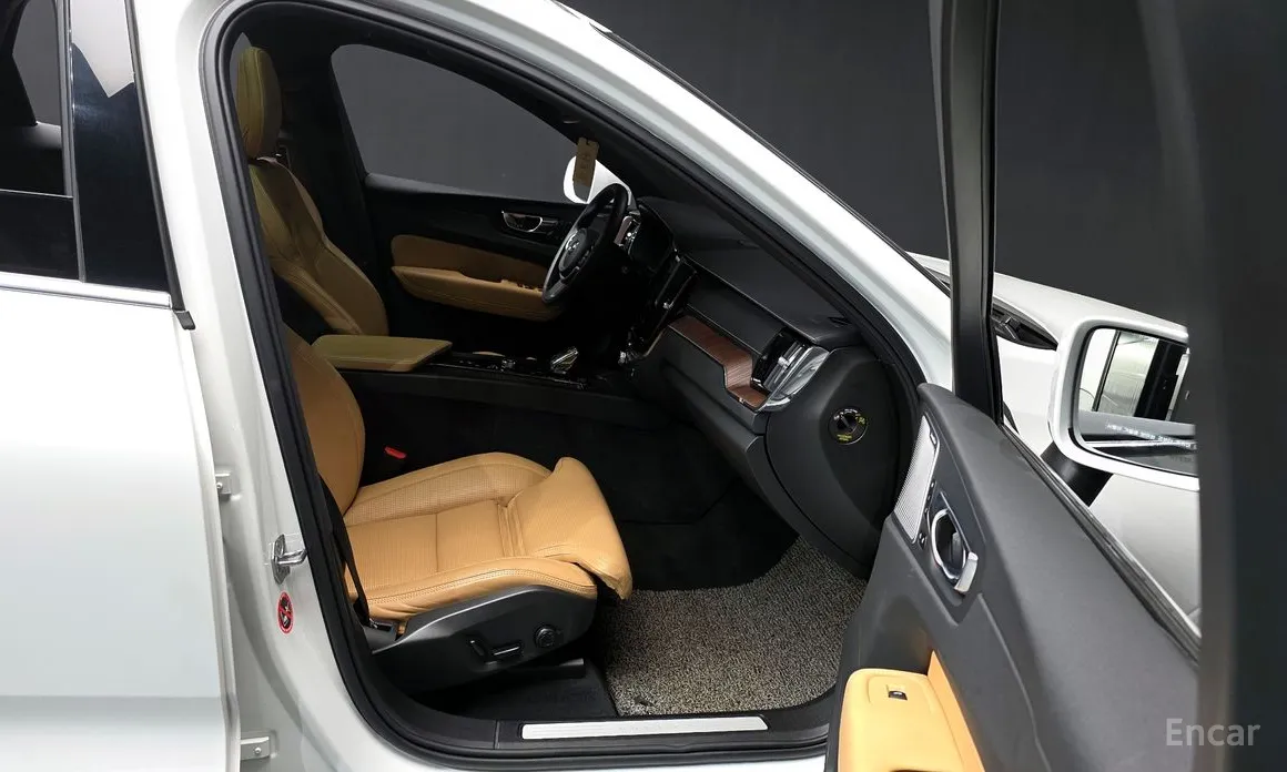 Volvo XC60 2017 B5 Inscription