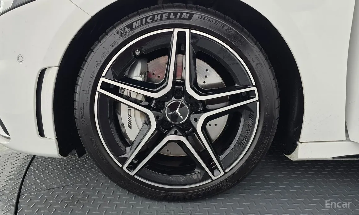 Mercedes-Benz A-Class 2019 AMG A35 4MATIC Sedan