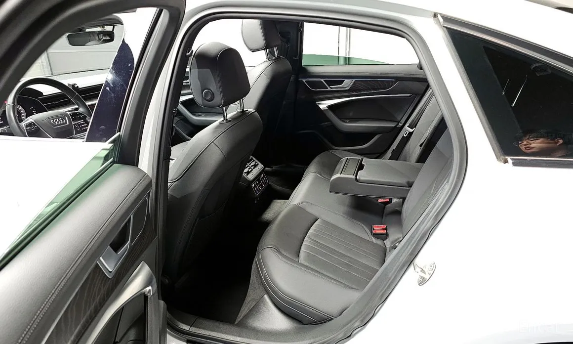 Audi A6 2019 45 TFSI Quattro Premium