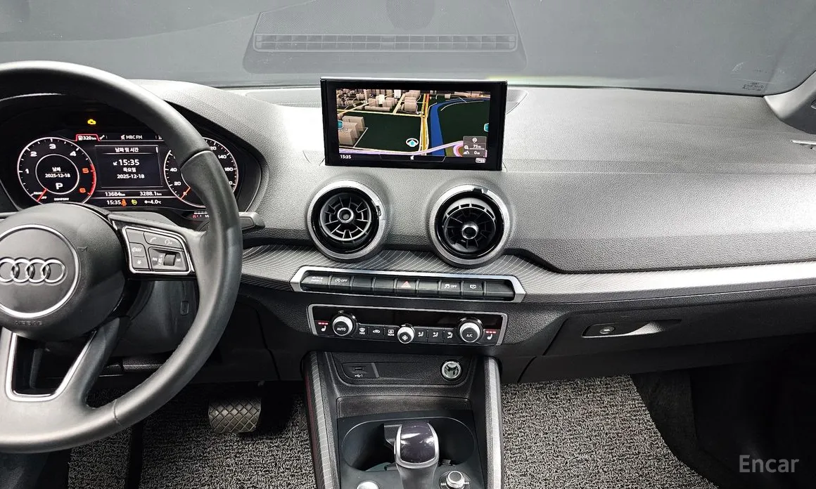 Audi Q2 2017 35 TDI Premium