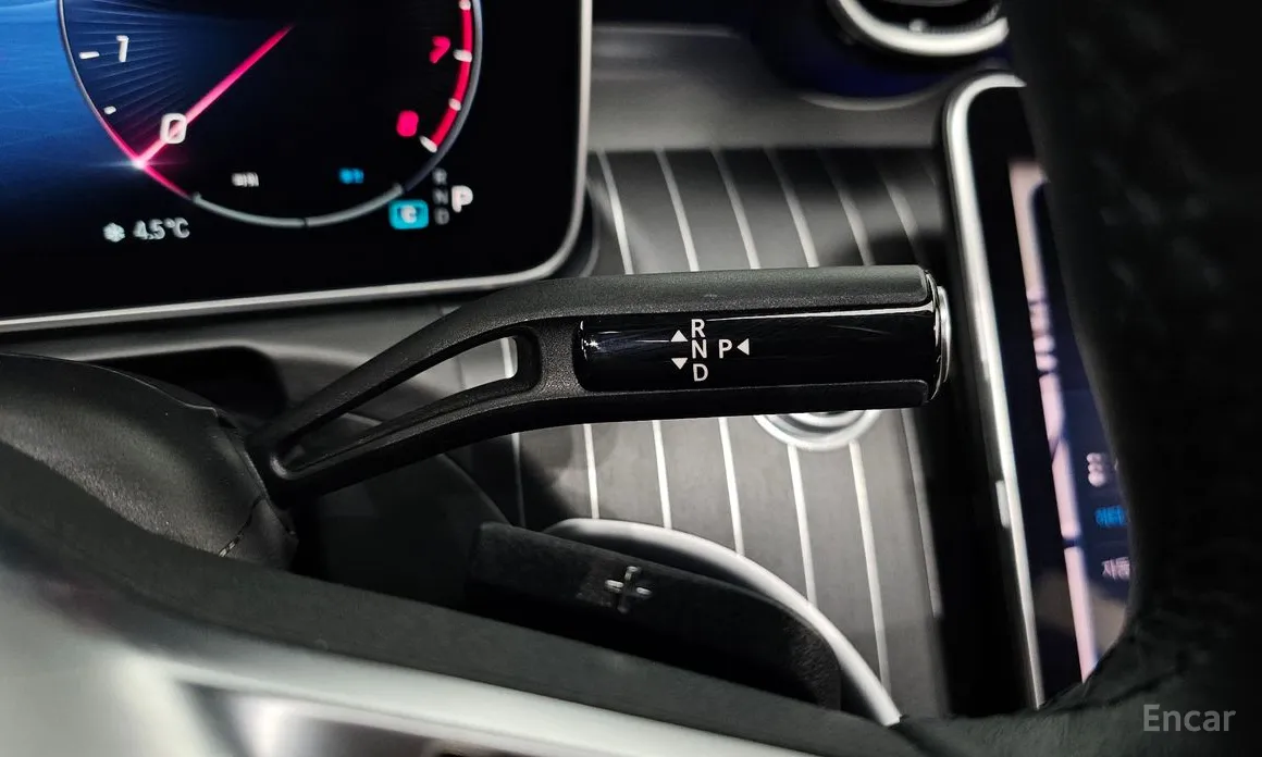 Mercedes-Benz C-Class 2022 C300 4MATIC Avantgarde