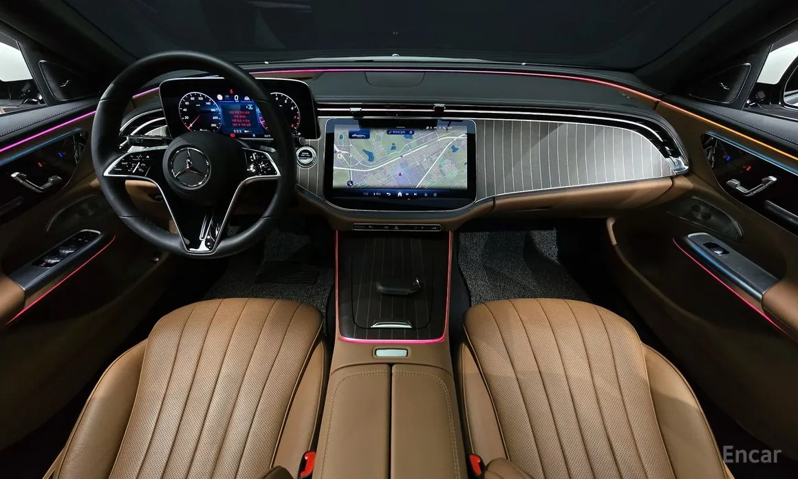 Mercedes-Benz E-Class 2024 E300 4MATIC Exclusive