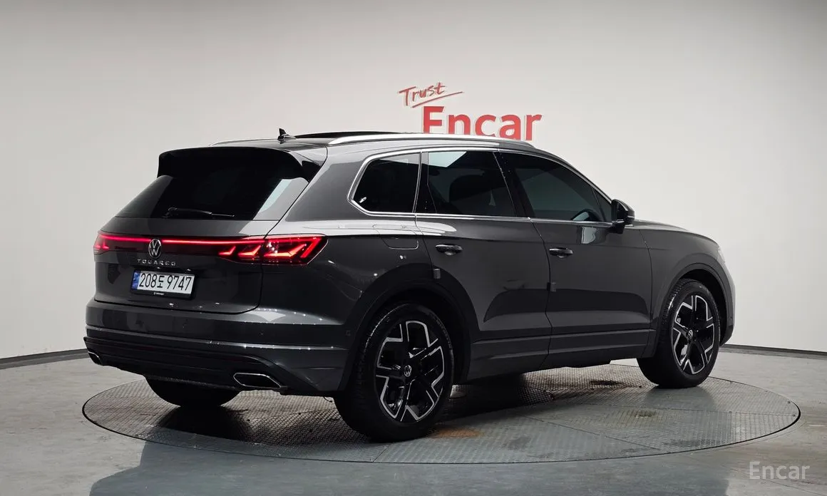 2019 Volkswagen Touareg