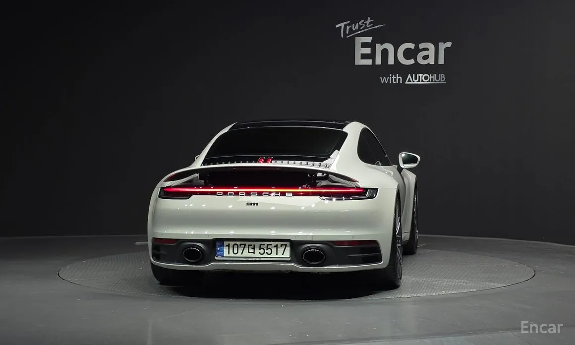 Porsche 911 2019 Carrera