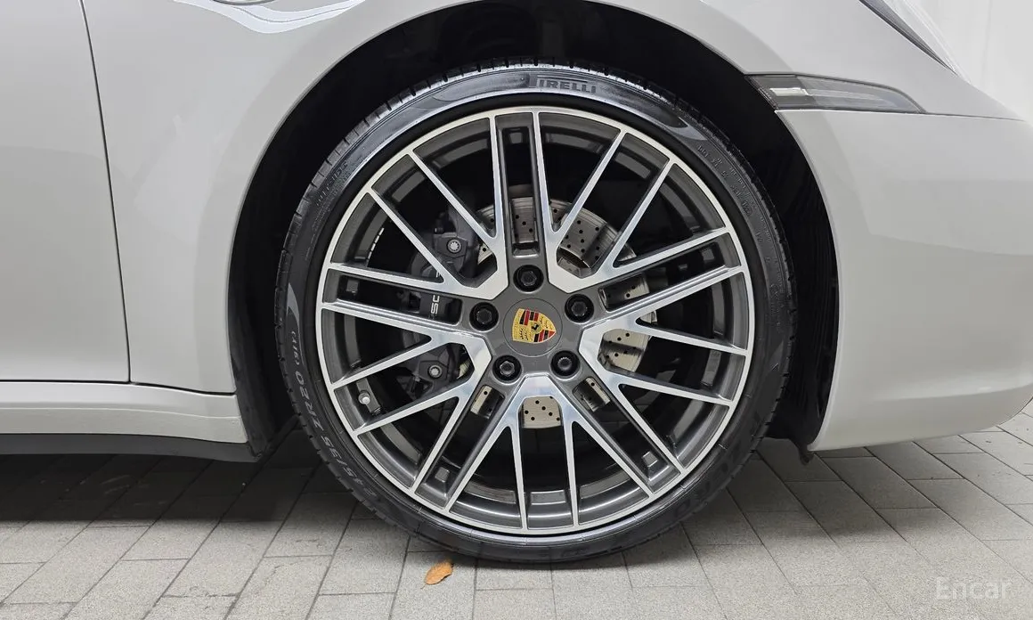 Porsche 911 2019 Carrera