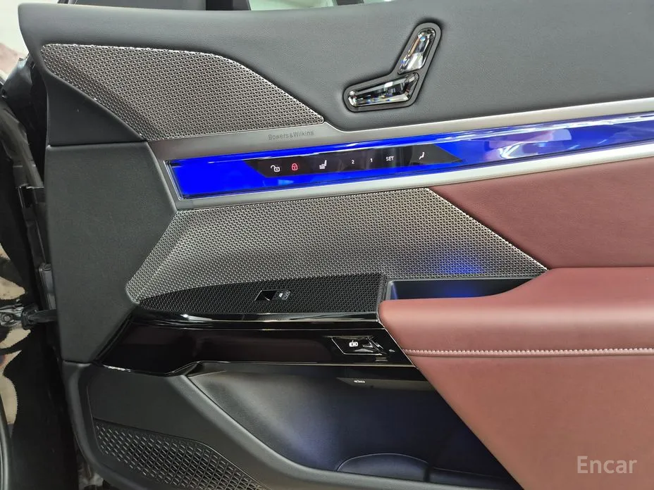 BMW 7 Series 2022 740i xDrive M Sport