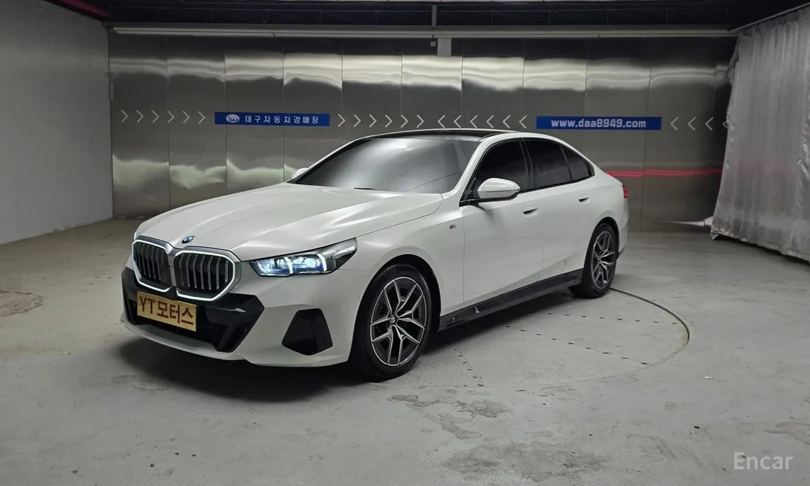 BMW 5 Series 2023 520i M Sport