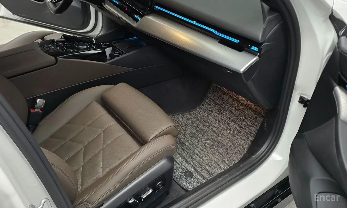 BMW 5 Series 2023 520i M Sport