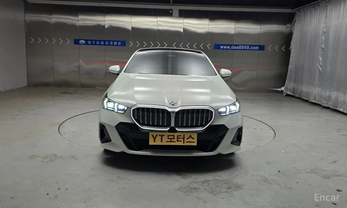 BMW 5 Series 2023 520i M Sport