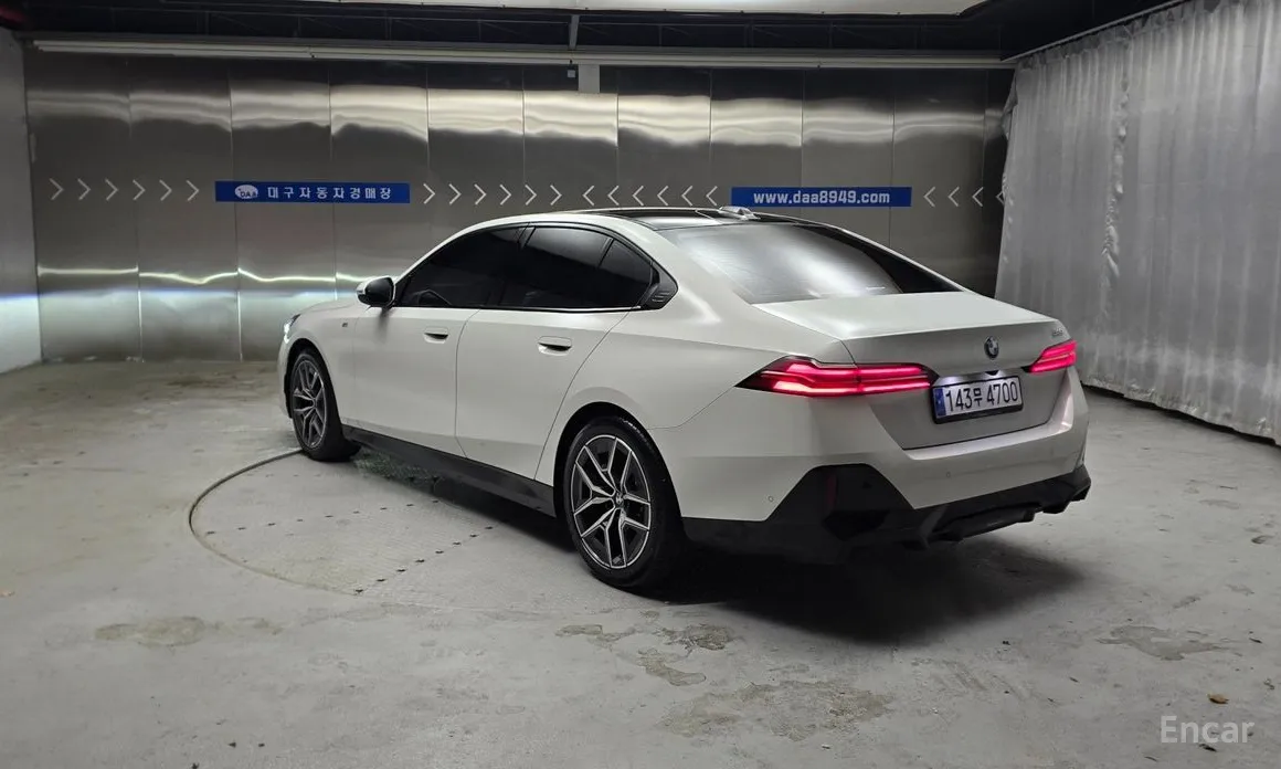 BMW 5 Series 2023 520i M Sport