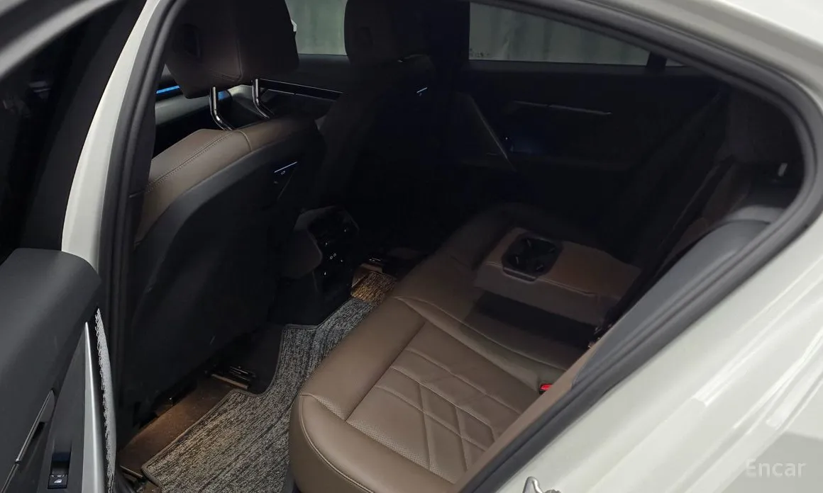 BMW 5 Series 2023 520i M Sport