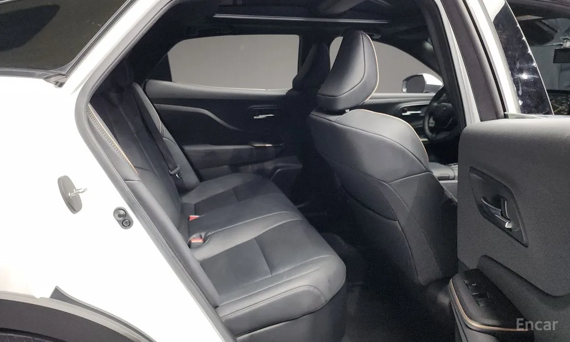 Toyota Crown 2023 2.5 4WD Hybrid