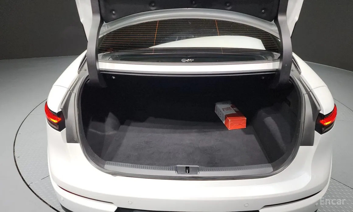 Toyota Crown 2023 2.5 4WD Hybrid