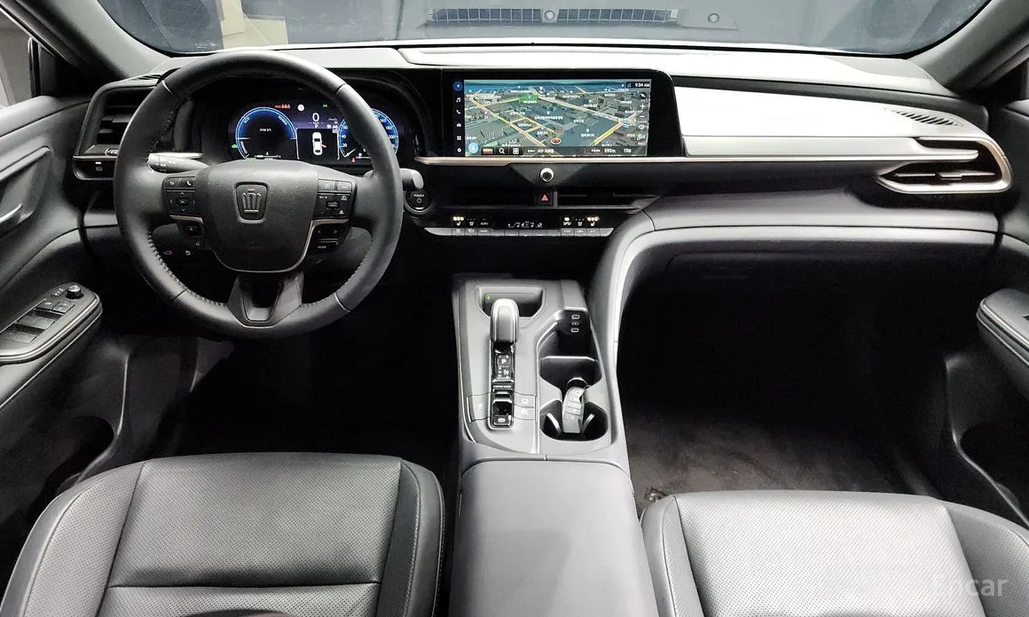 Toyota Crown 2023 2.5 4WD Hybrid