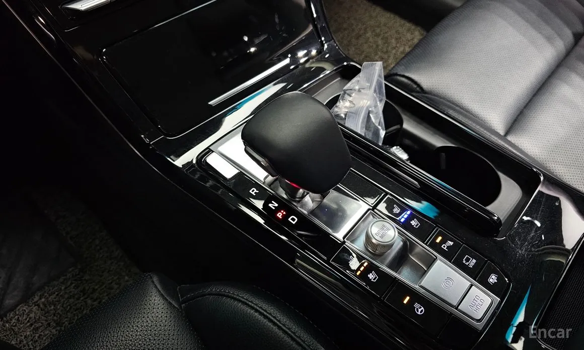 Kia K7 2019 3.0 LPI Prestige(Rented)