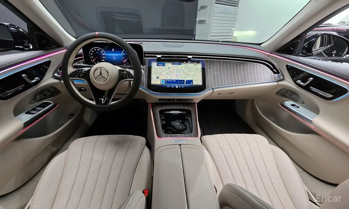 Mercedes-Benz E-Class 2024 E300 4MATIC Exclusive