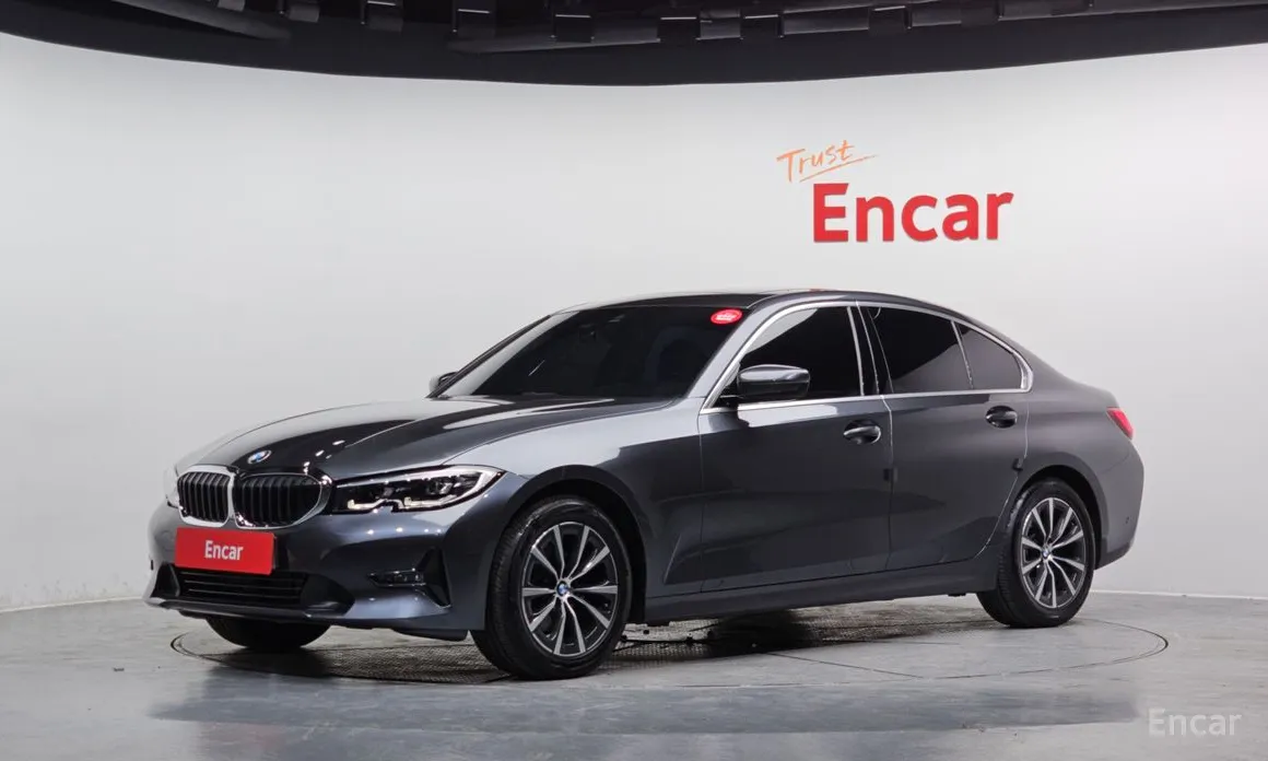 BMW 3 Series 2019 320i