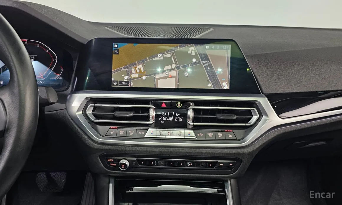 BMW 3 Series 2019 320i