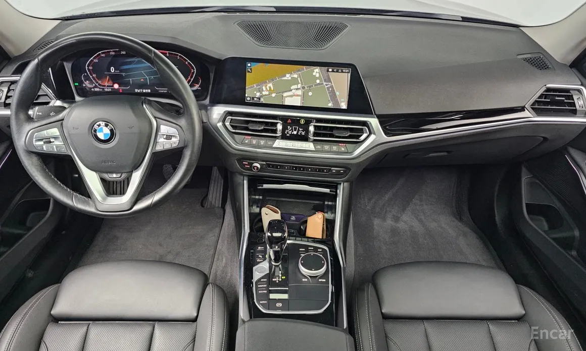 BMW 3 Series 2019 320i