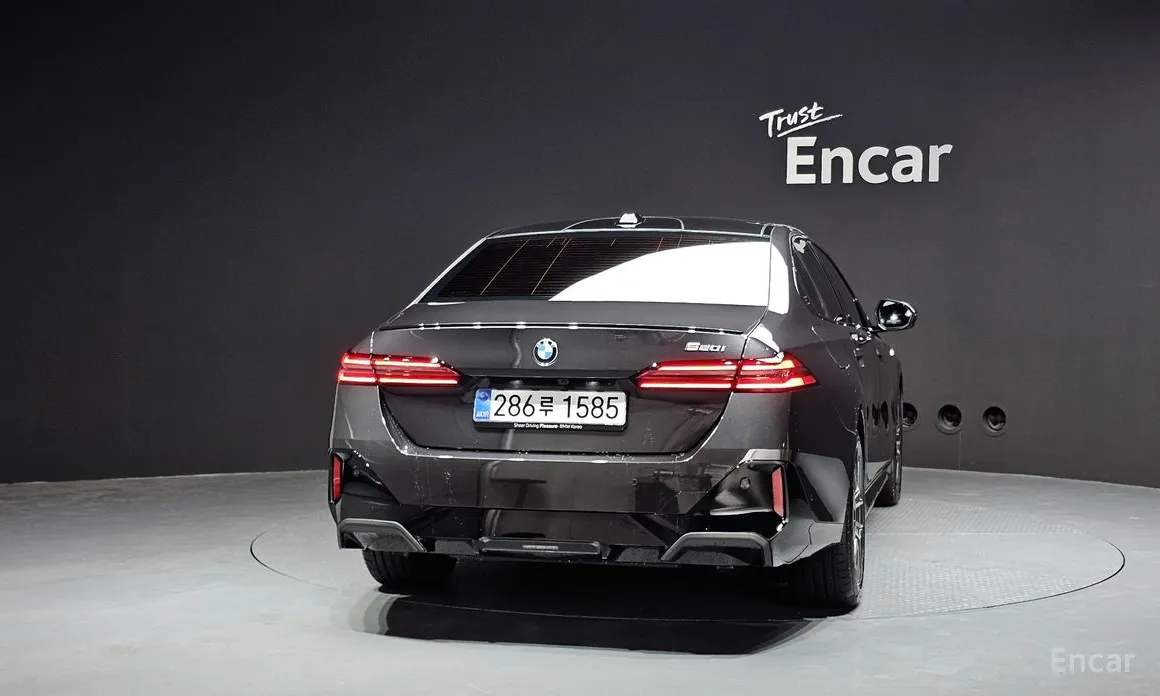 BMW 5 Series 2023 520i Special Edition