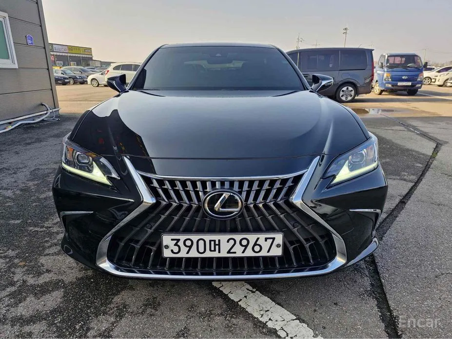 Lexus ES 2018 Luxury Plus