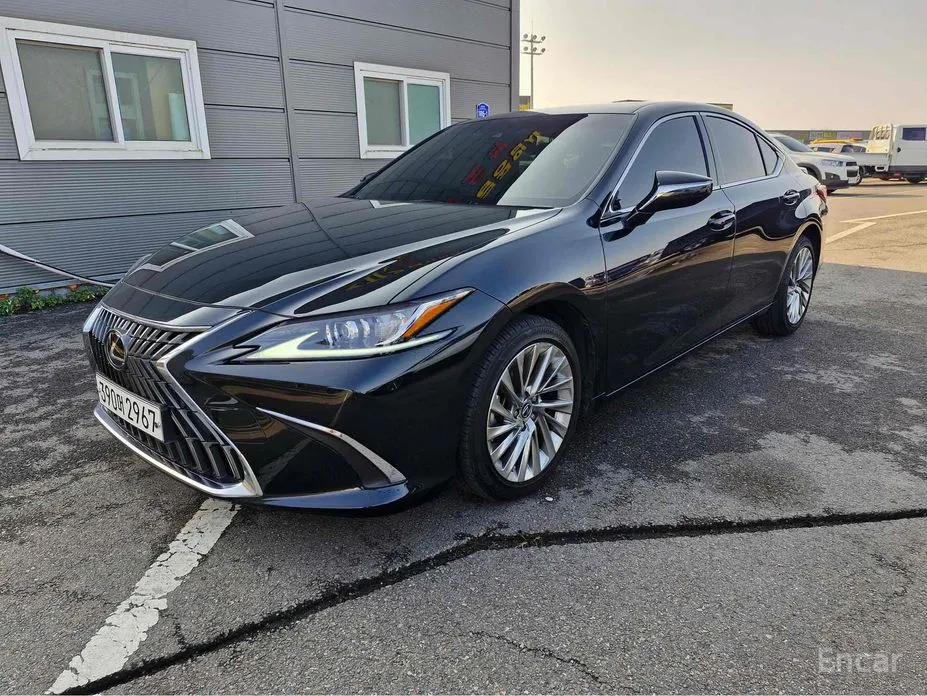 Lexus ES 2018 Luxury Plus