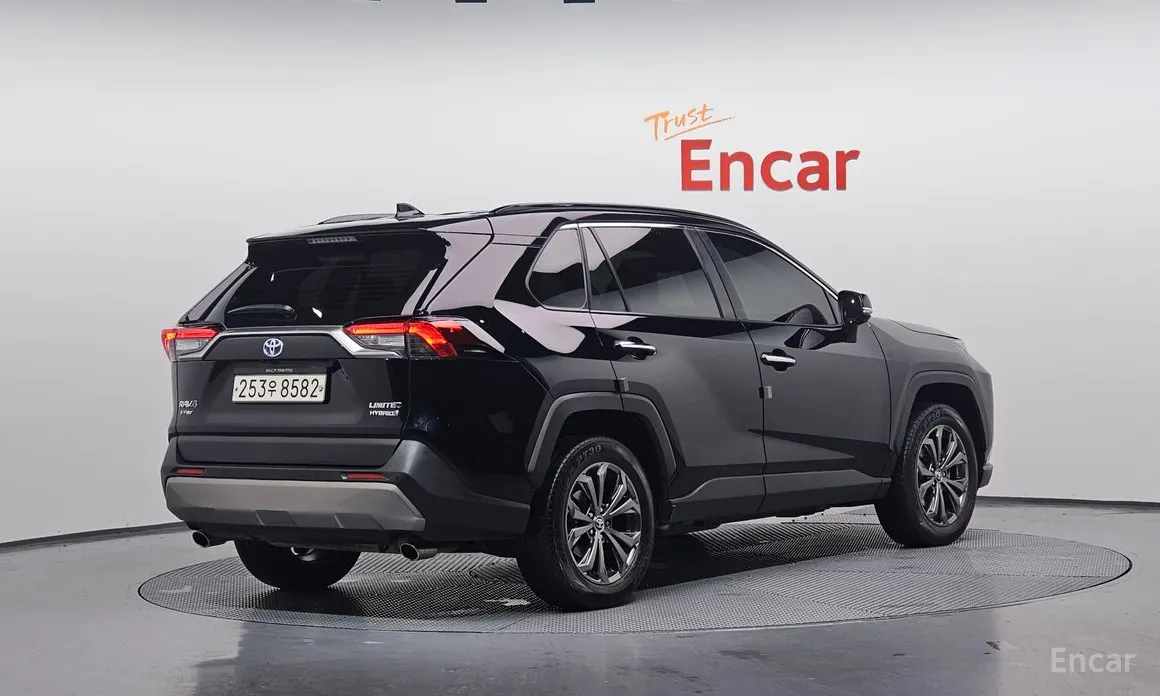 Toyota RAV4 2019 2,5 4WD Hybrid LTD