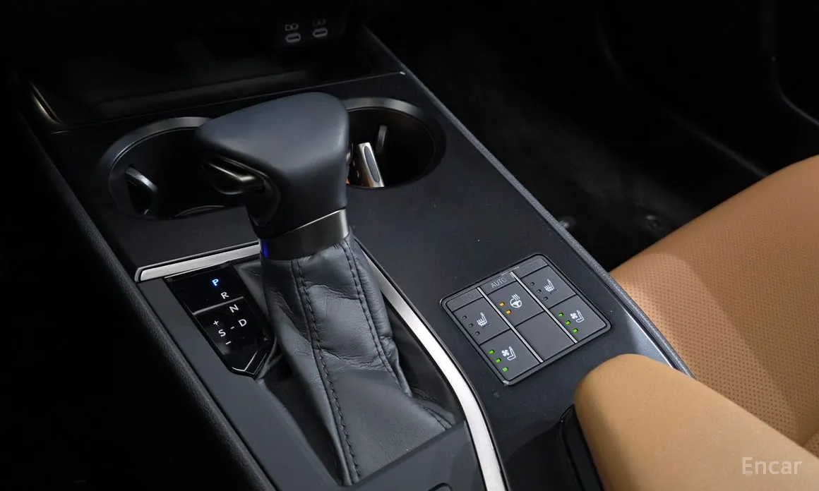 Lexus UX 2019 2.0 2WD