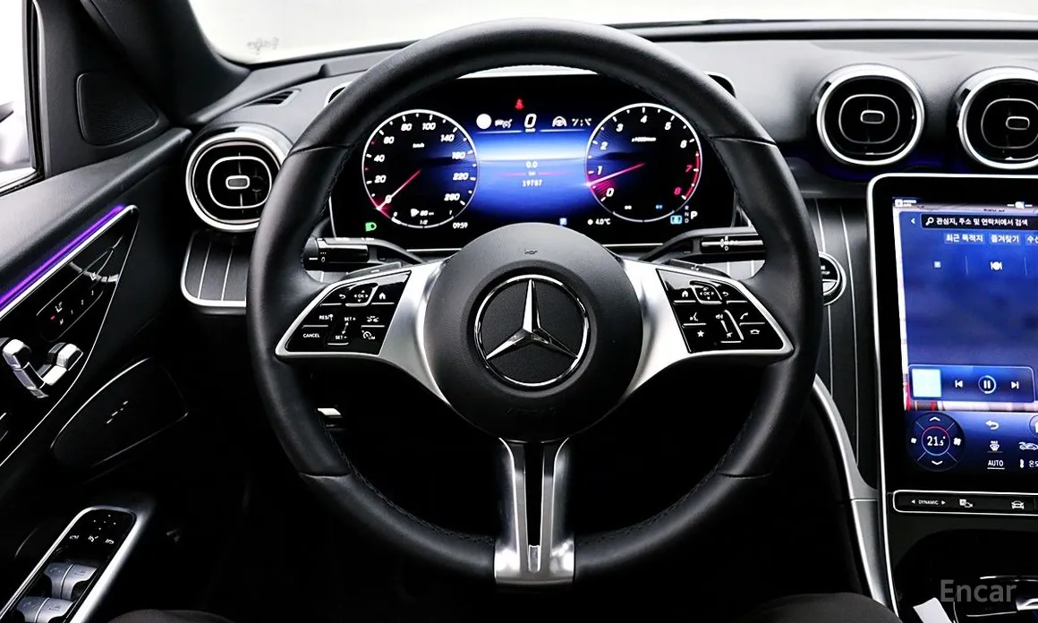 Mercedes-Benz C-Class 2022 C300 4MATIC Avantgarde