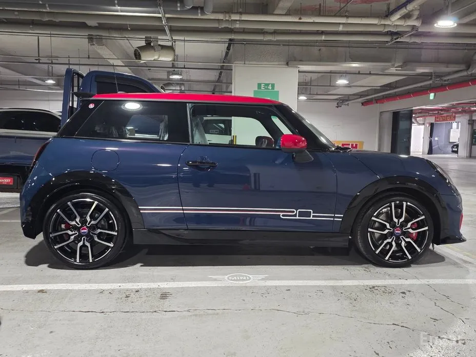 Mini Cooper 2024 JCW
