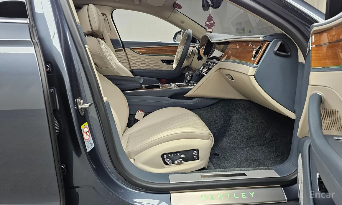 Bentley Flying Spur 2020 4.0