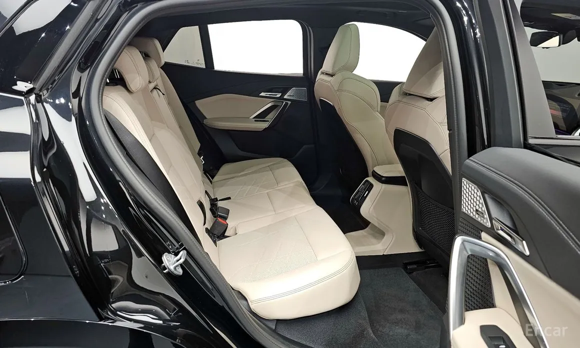 BMW iX2 2025 eDrive 20 M Sport