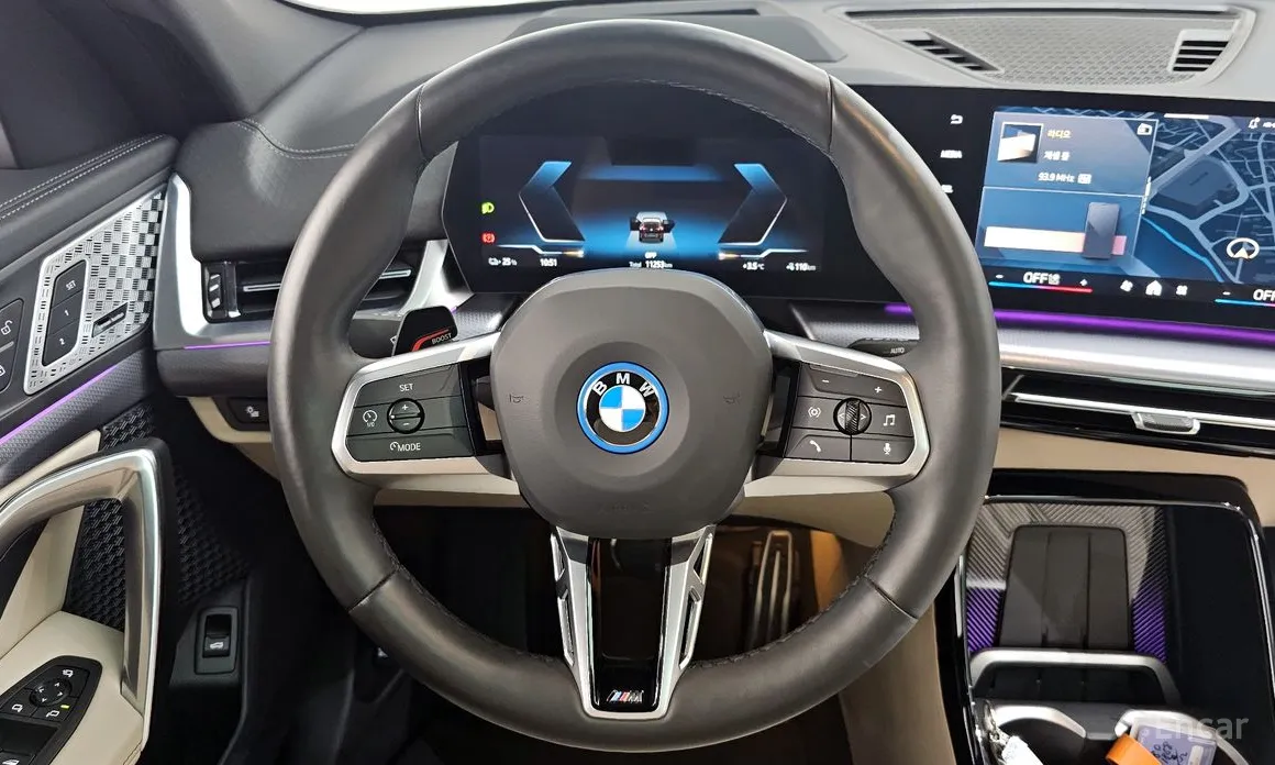 BMW iX2 2025 eDrive 20 M Sport